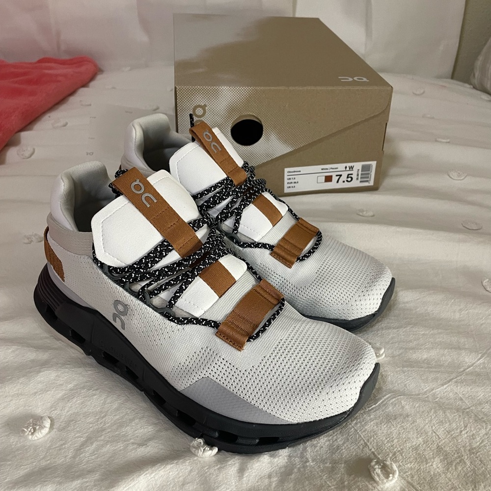 Cloudnova On Cloud White/Pecan Woman’s 7.5